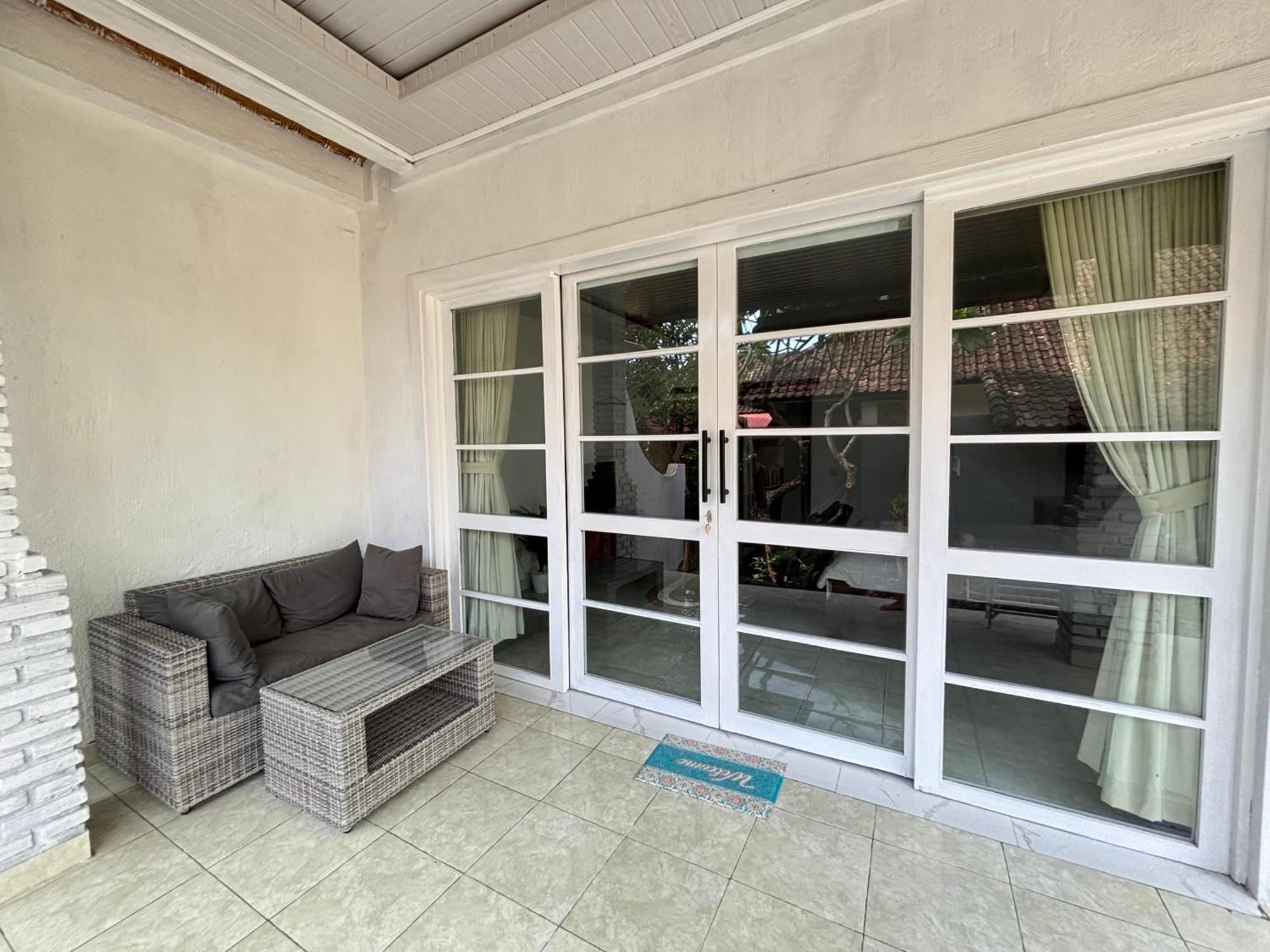 Bahari Beach Amed Exterior photo